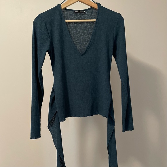 Zara Tops - Zara Long Sleeves V-Neck Belted Blouse